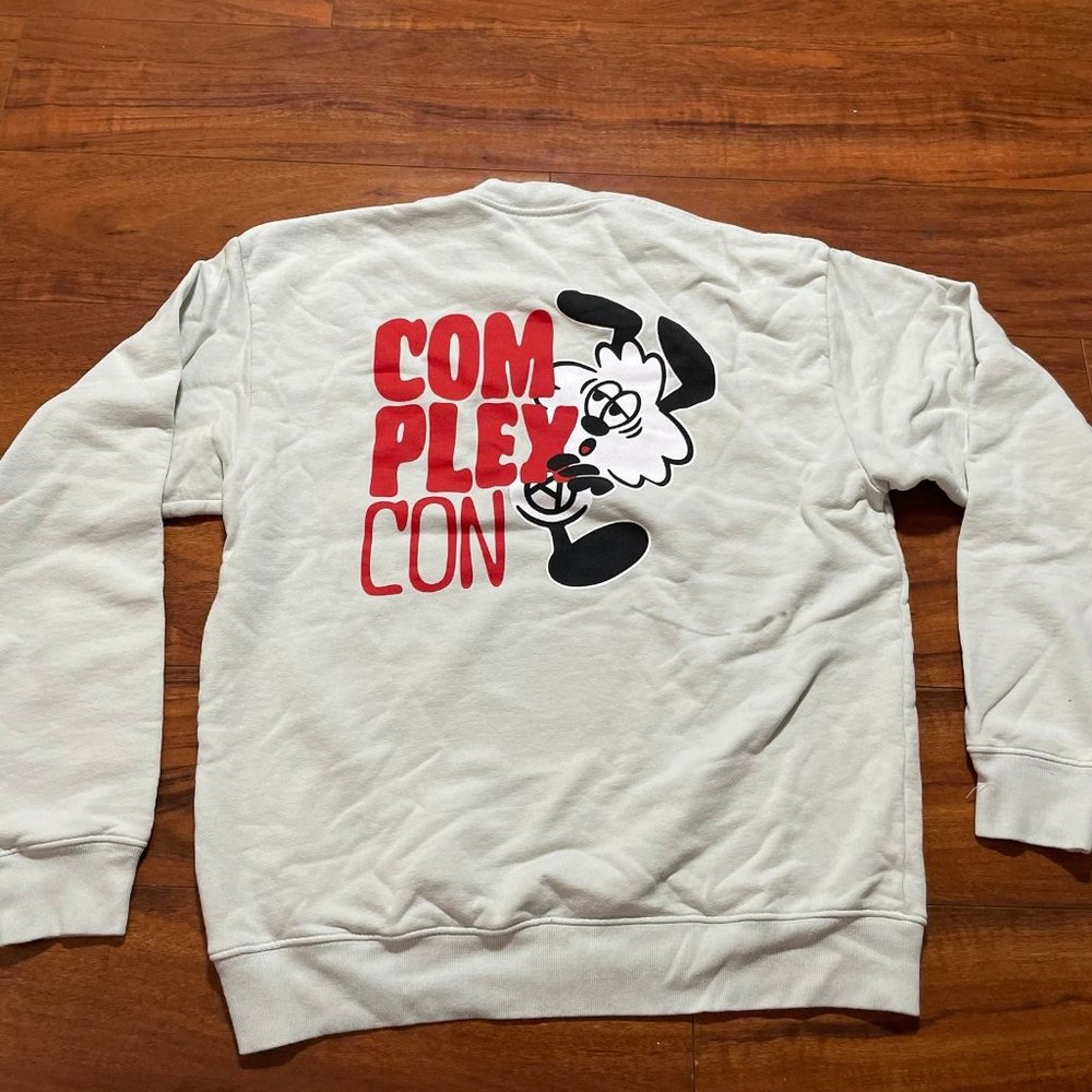 NEW COMPLEXCON X VERDY BEIGE SWEATSHIRT SZ MEDIUM M